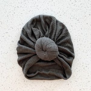 Rib knit baby turban 6-12m